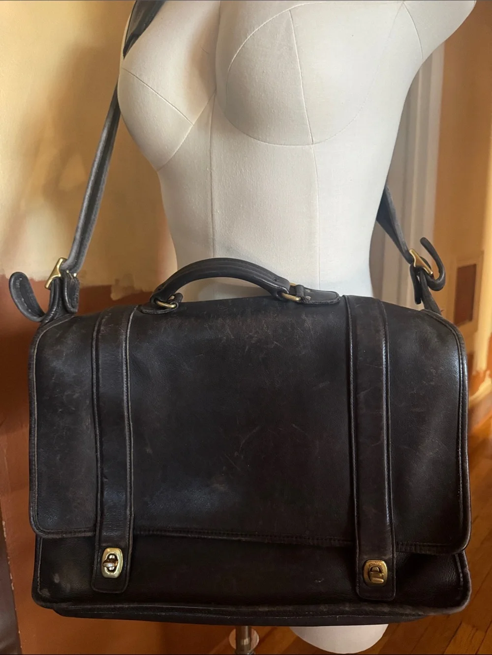 Coach Vintage Men's Dark Brown Leather Messenger Bag with Shoulder Strap